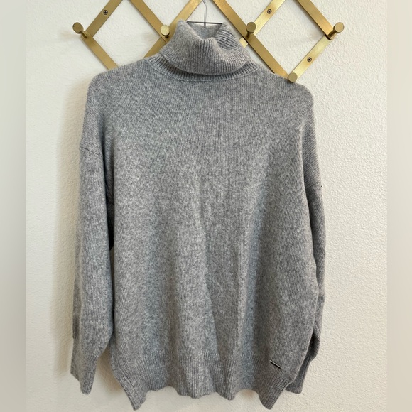 Calvin Klein Oversized turtleneck sweater grey Medium - Picture 2 of 7